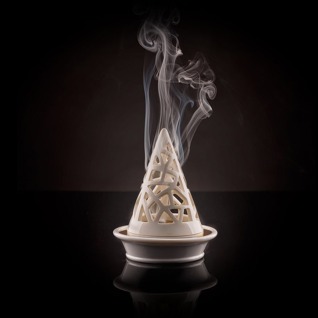 White Oud Essential Oil - 15 ml by Mubkhar Fragrances, Kuwait Perfume Shop
